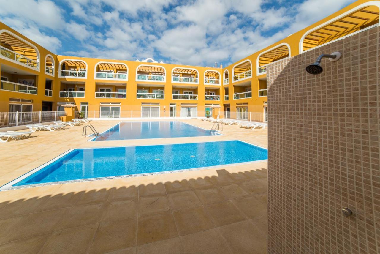 Apartamentos Arenas Blancas De Cotillo Vista Piscina Exteriör bild